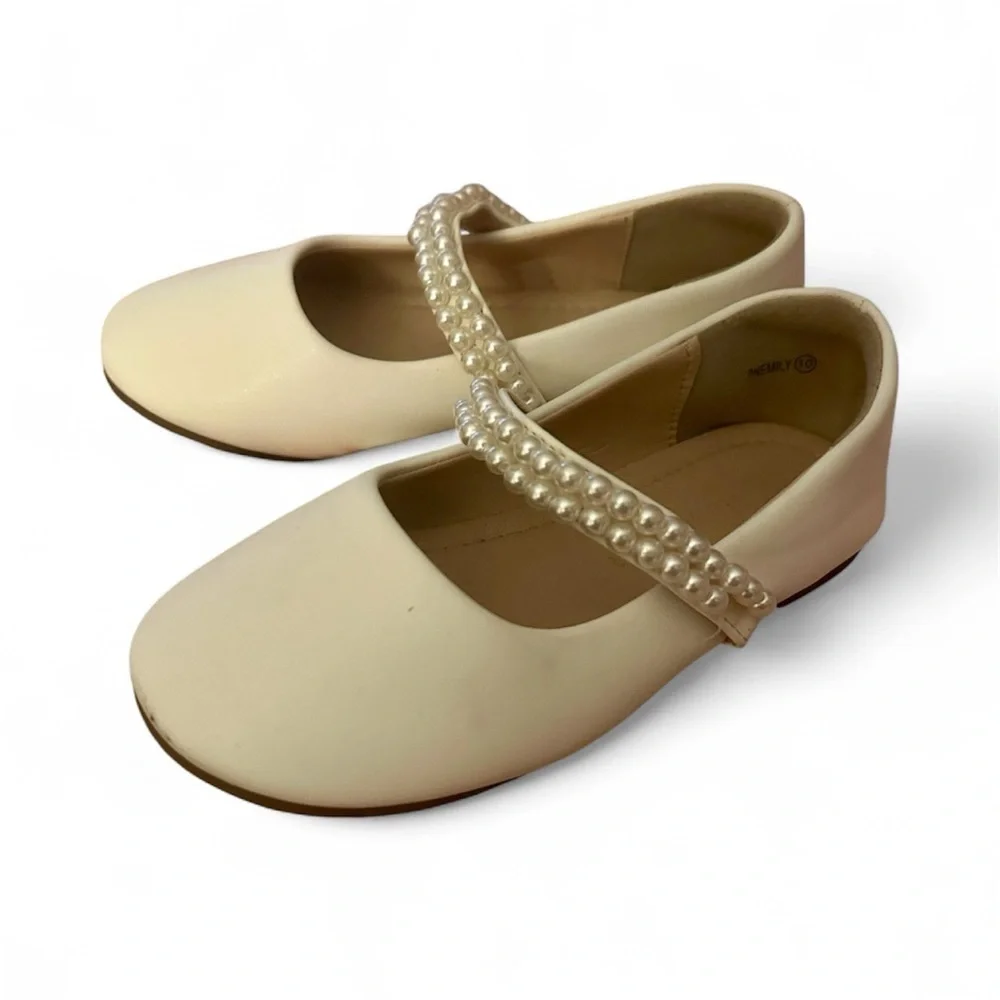 Hehainom Cream Mary Jane Shoes with Pearl Strap Sz 10,,3A